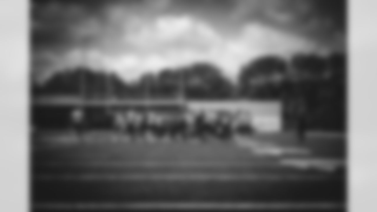 E_SNY_1528