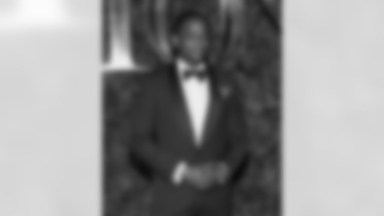 @DuleHill: 275k followers