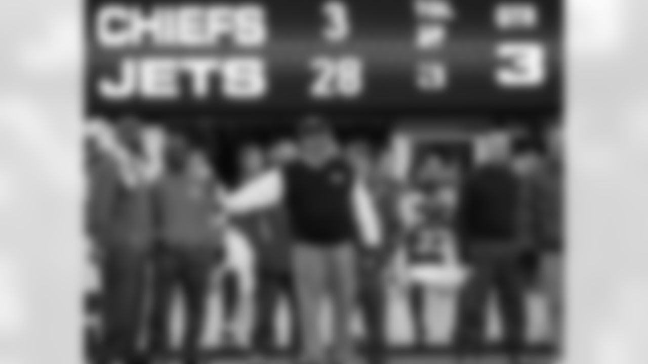 2011 Regular Season Week 14 Jets vs. Chiefs Game Photos