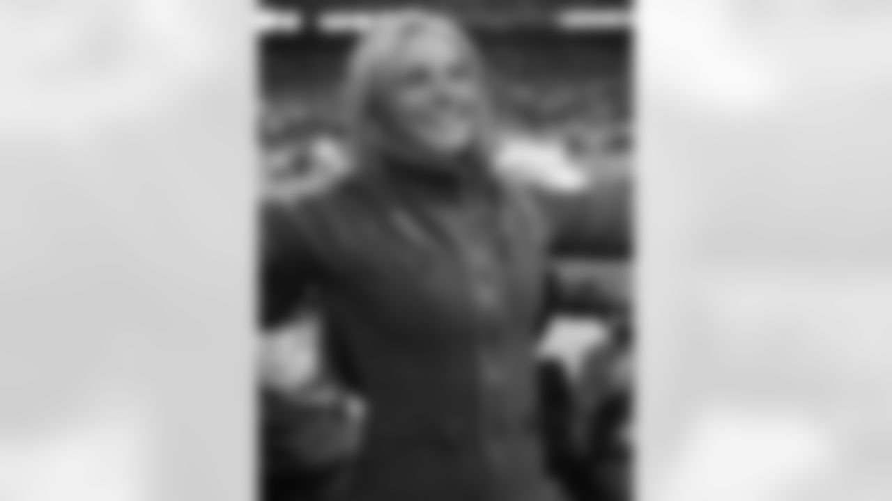 2009 Week 16 Jets vs Bengals Flight Crew Photos