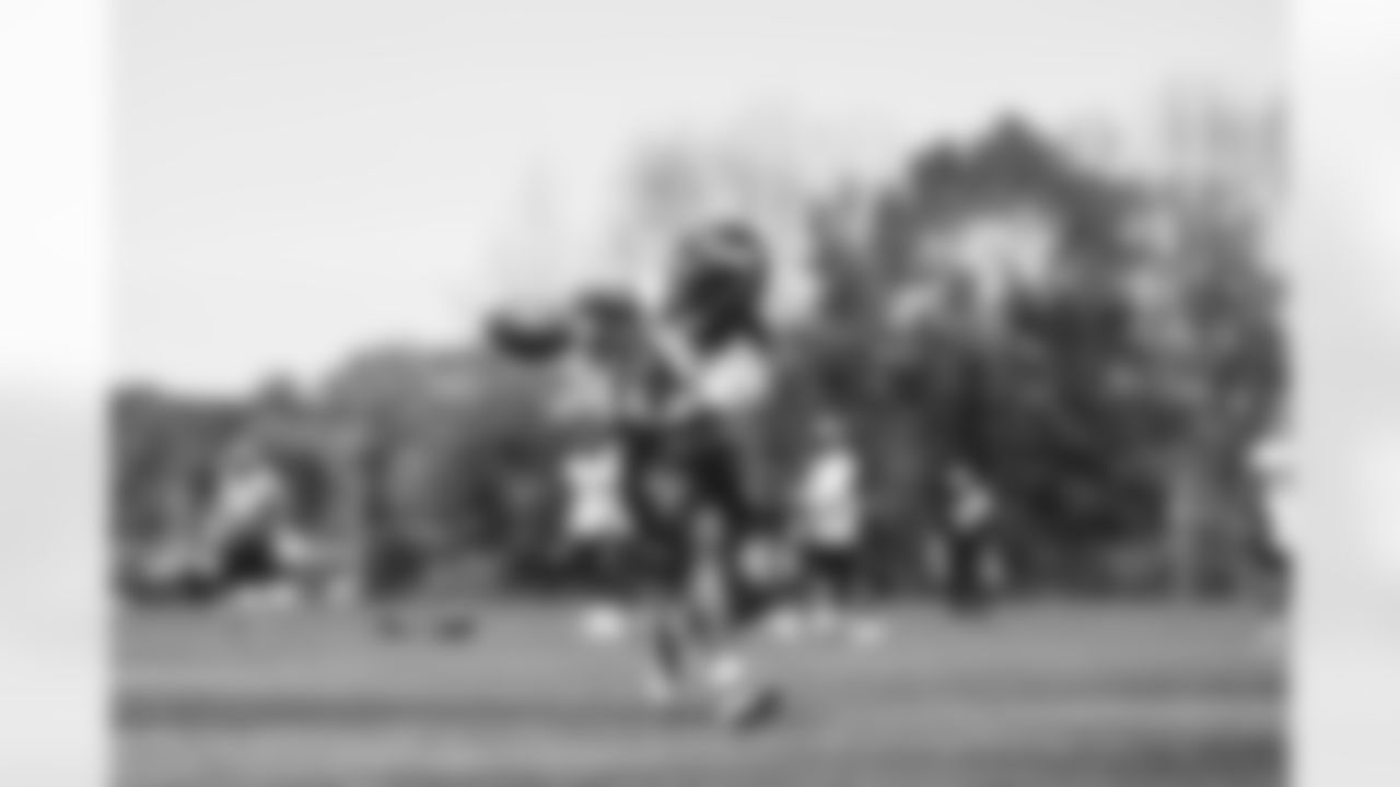 RB Zonovan Knight