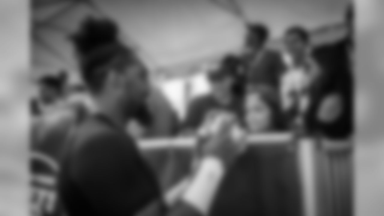 E_SNY_3536