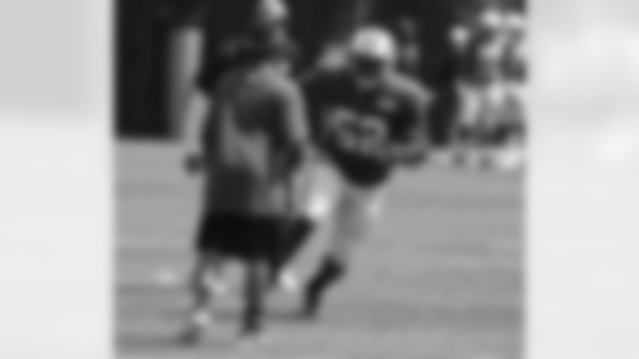 LB David Harris