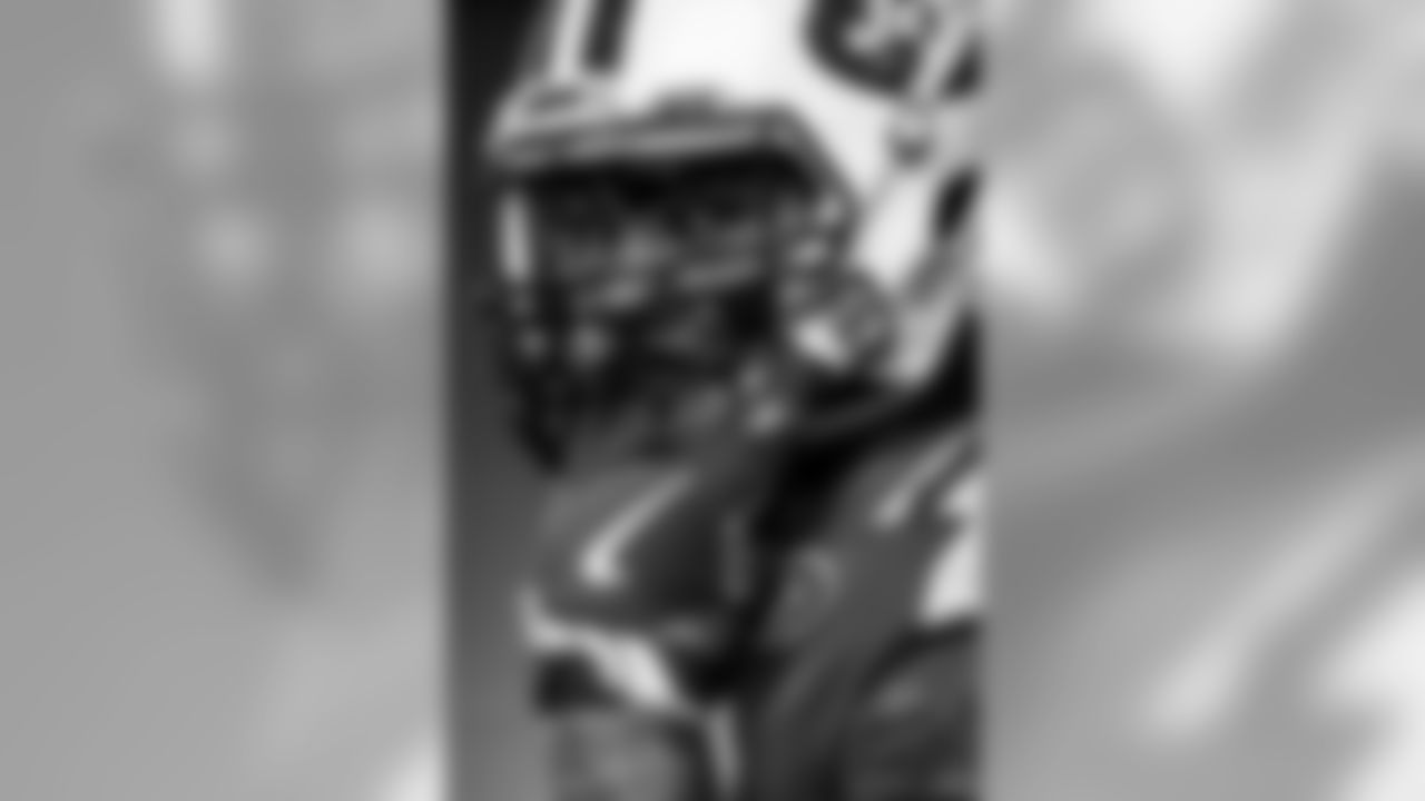 92 Leonard Williams