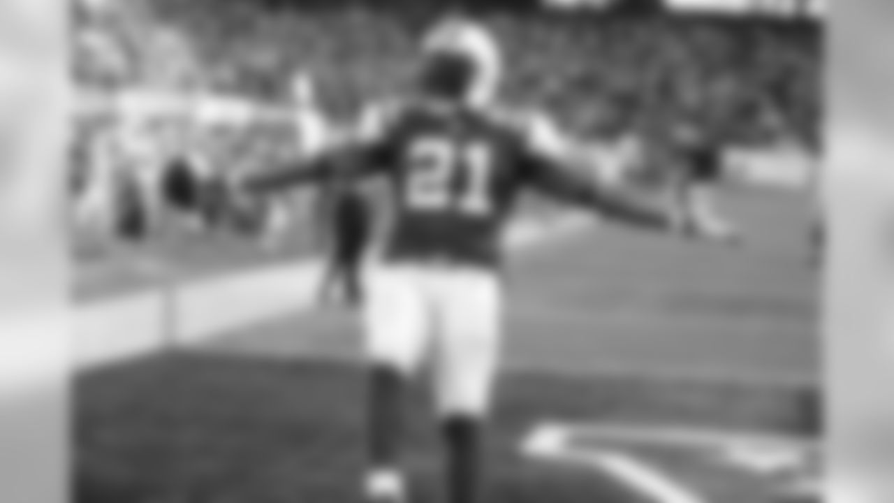 LaDainian Tomlinson Photos