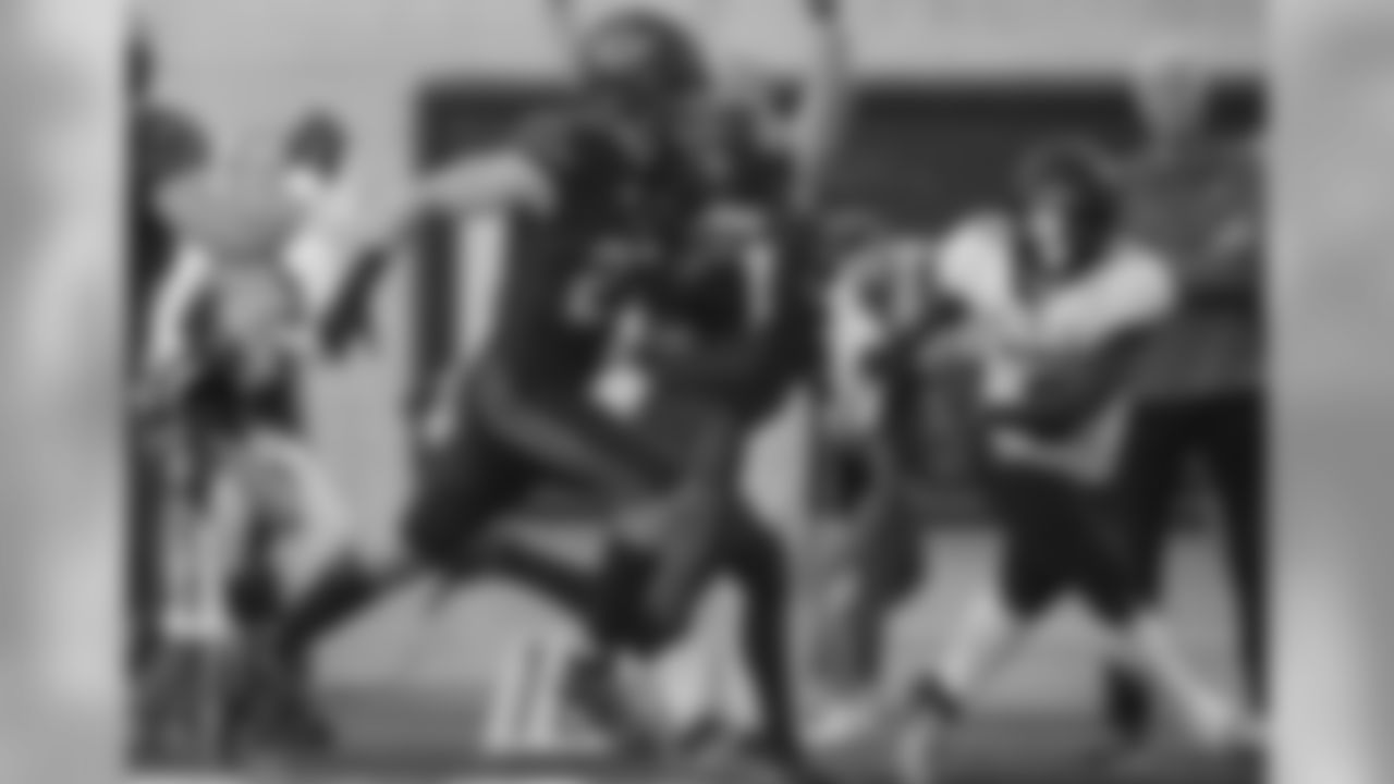 DB Ashtyn Davis (California), Rd. 3