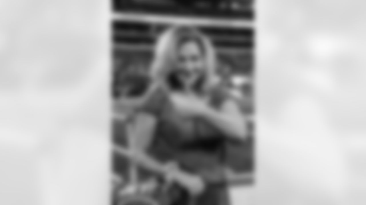 Edie Falco - Actor