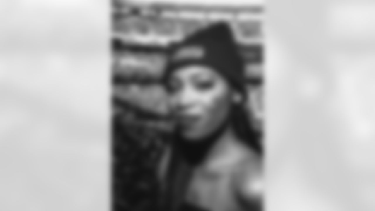 Hailey Kilgore - Actress