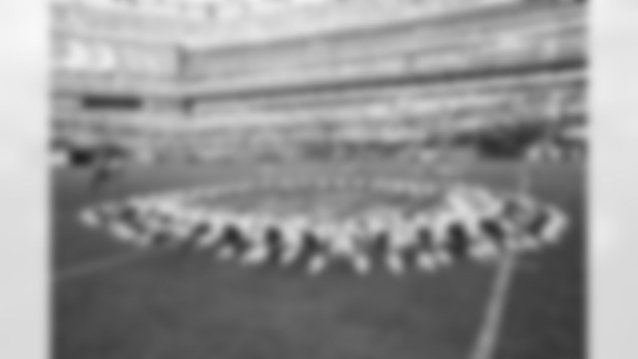 New York Jets Flight Crew: Jets vs Giants