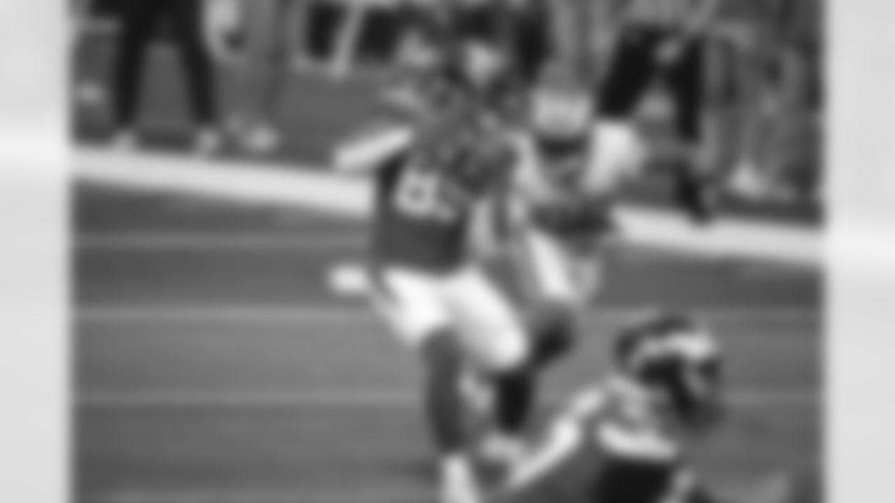 E_Jets_Rams_044