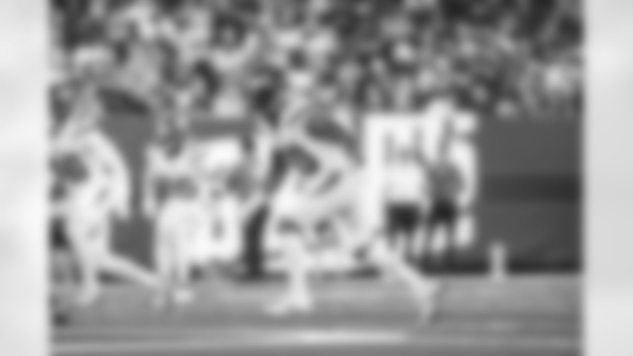 E_JB1_0747
