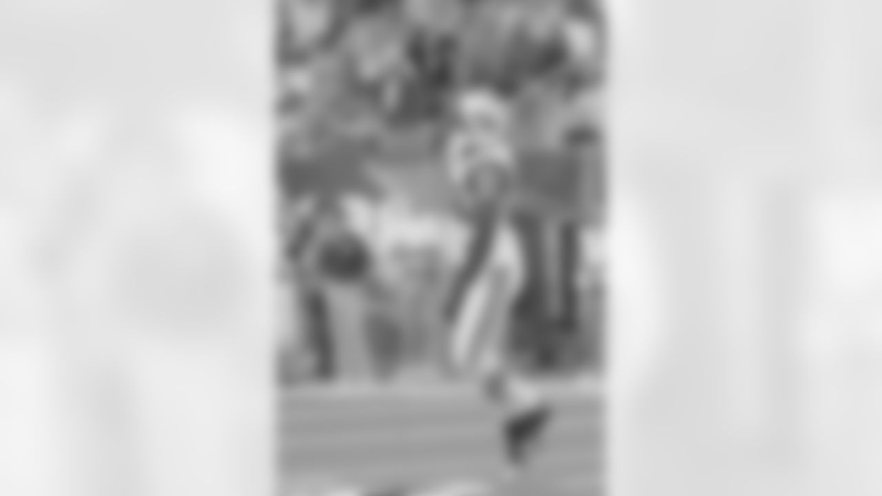 2010 Week 2 Jets vs Patriots Game Photos