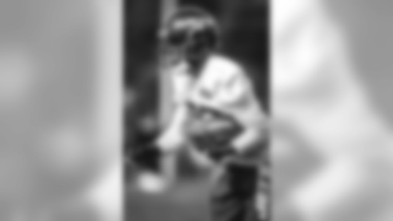 E_SNY_1234