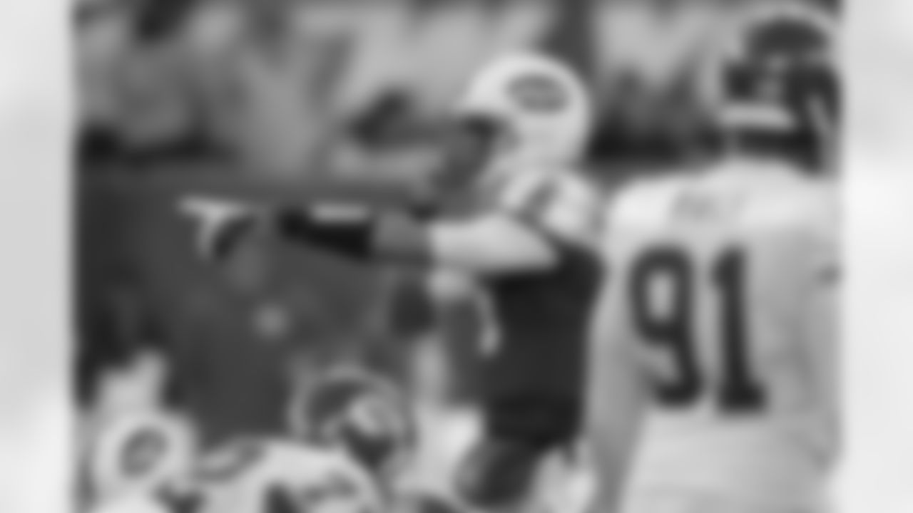 2011 Regular Season Week 14 Jets vs. Chiefs Game Photos