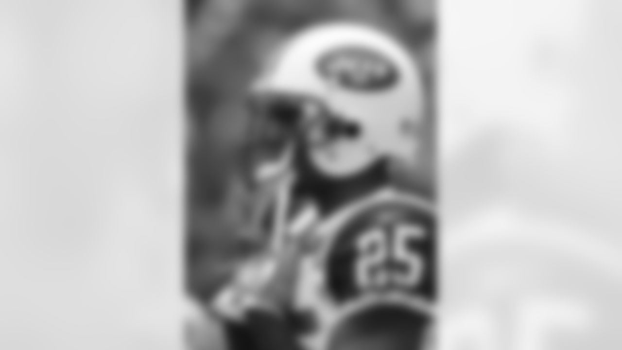 Joe Mcknight Photos
