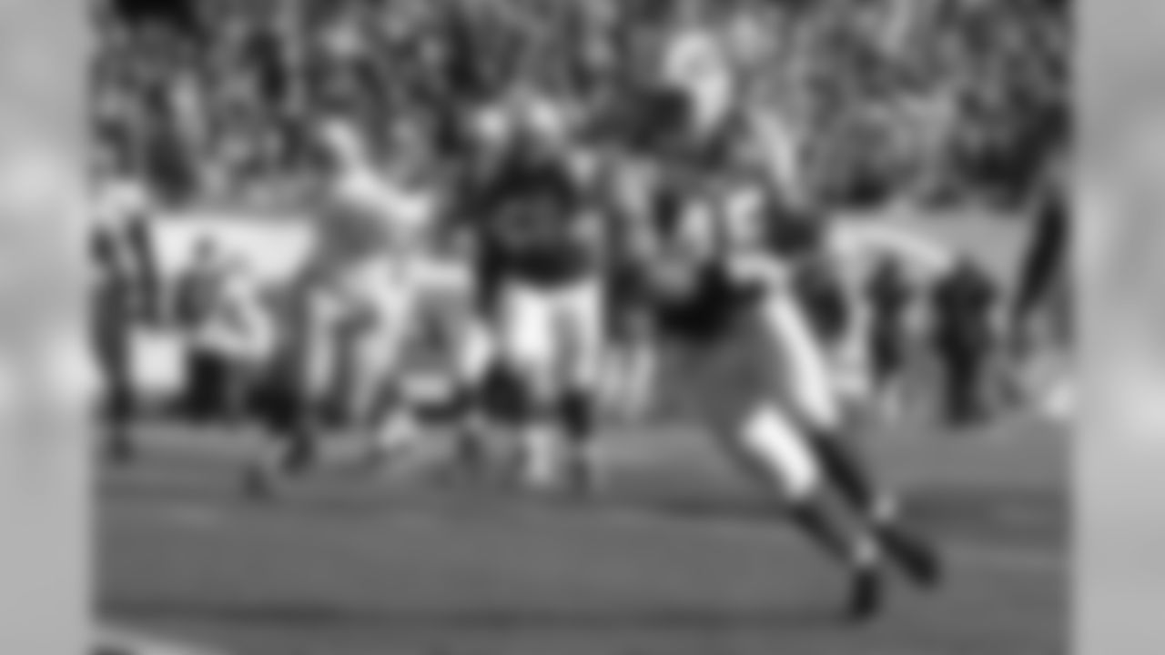 2011 Regular Season Week 16 Jets vs. Giants Game Photos