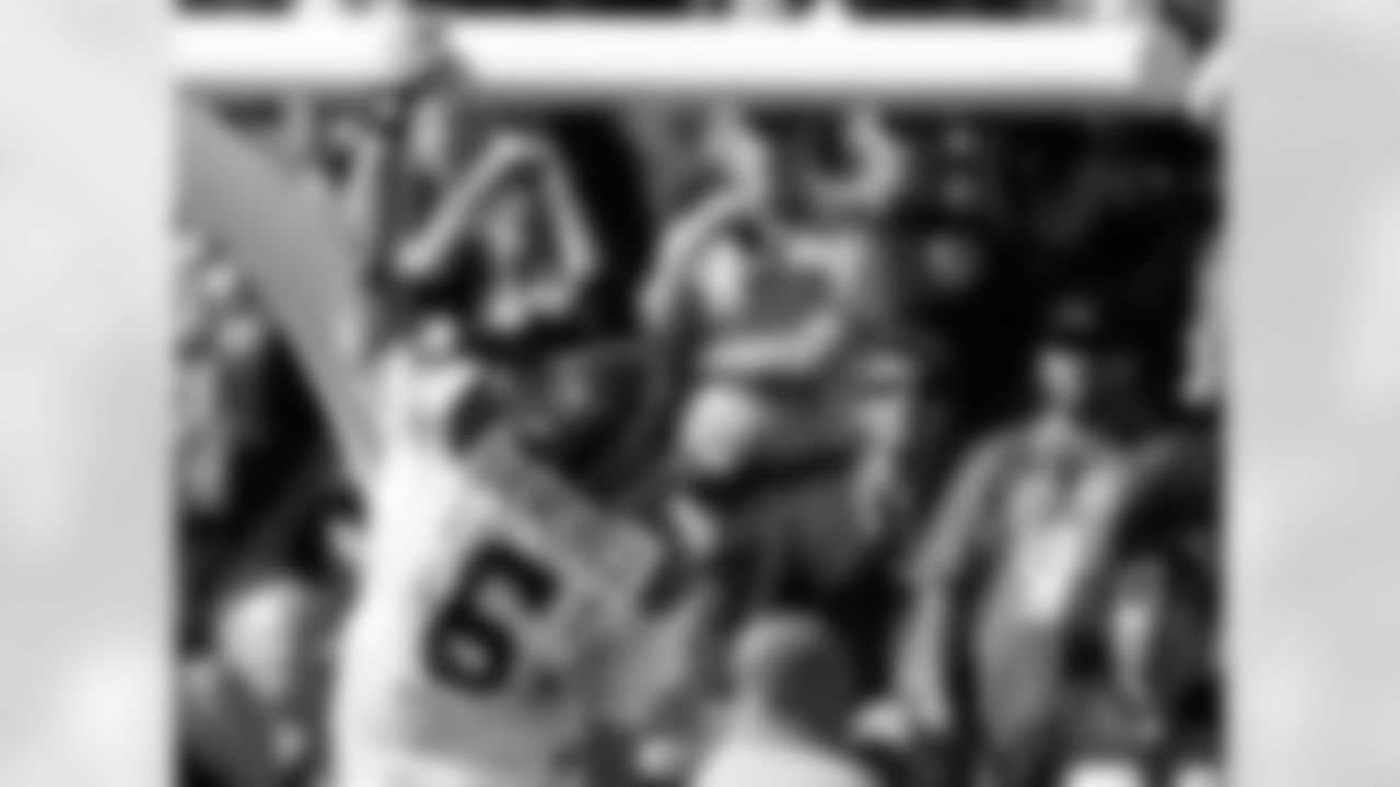 2009 Week 7 - Jets at Raiders Photos