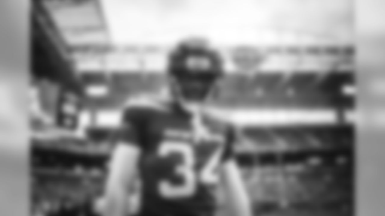 Poole_Brian_E_SZ1_1057