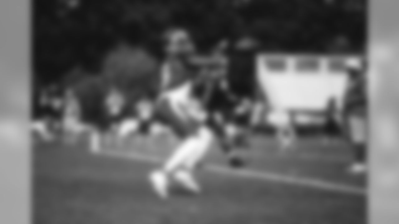E_SNY_2485
