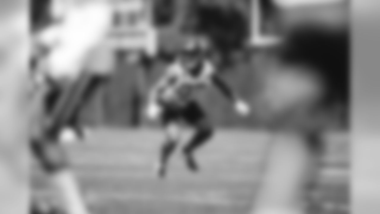 E_SNY_8685
