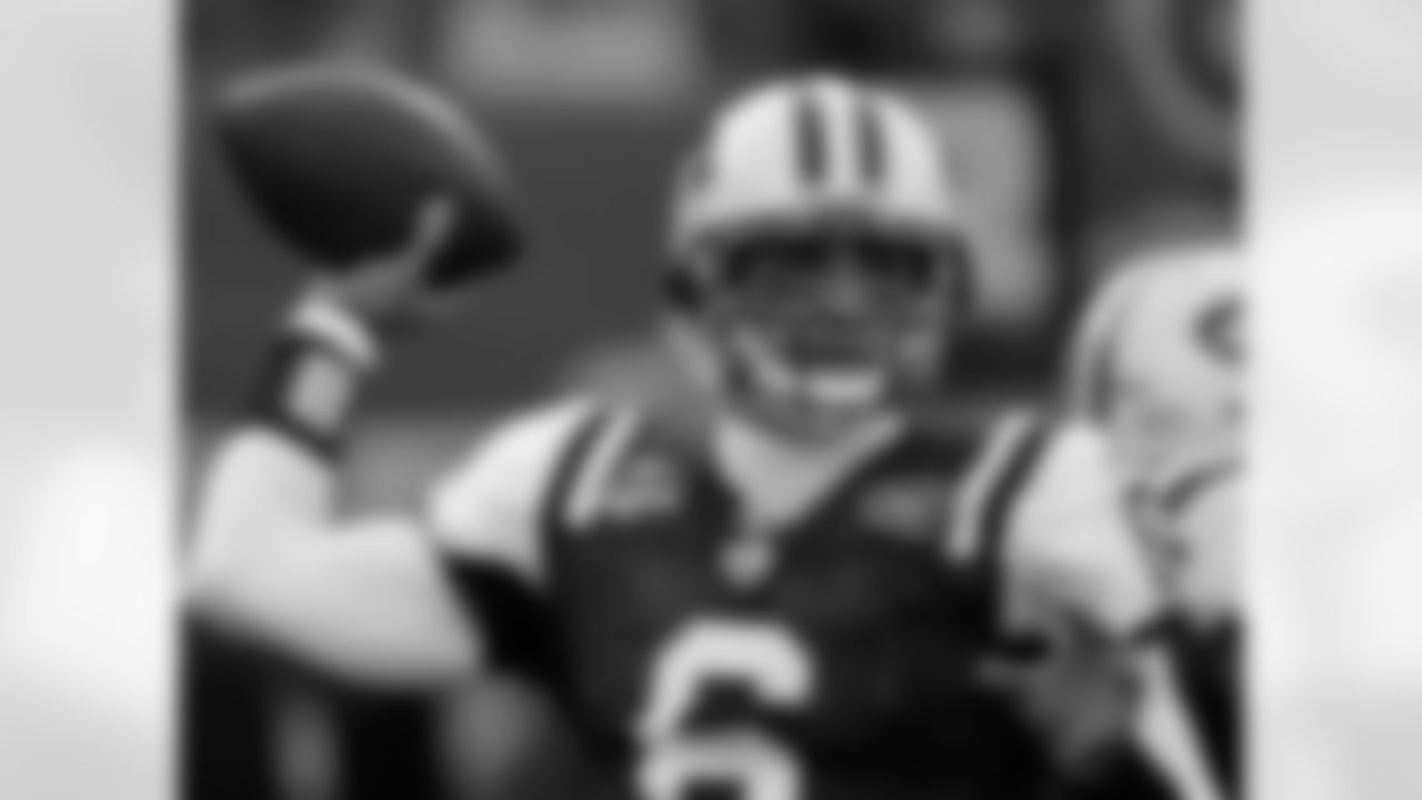 2009 Week 12 Jets vs Panthers Photos