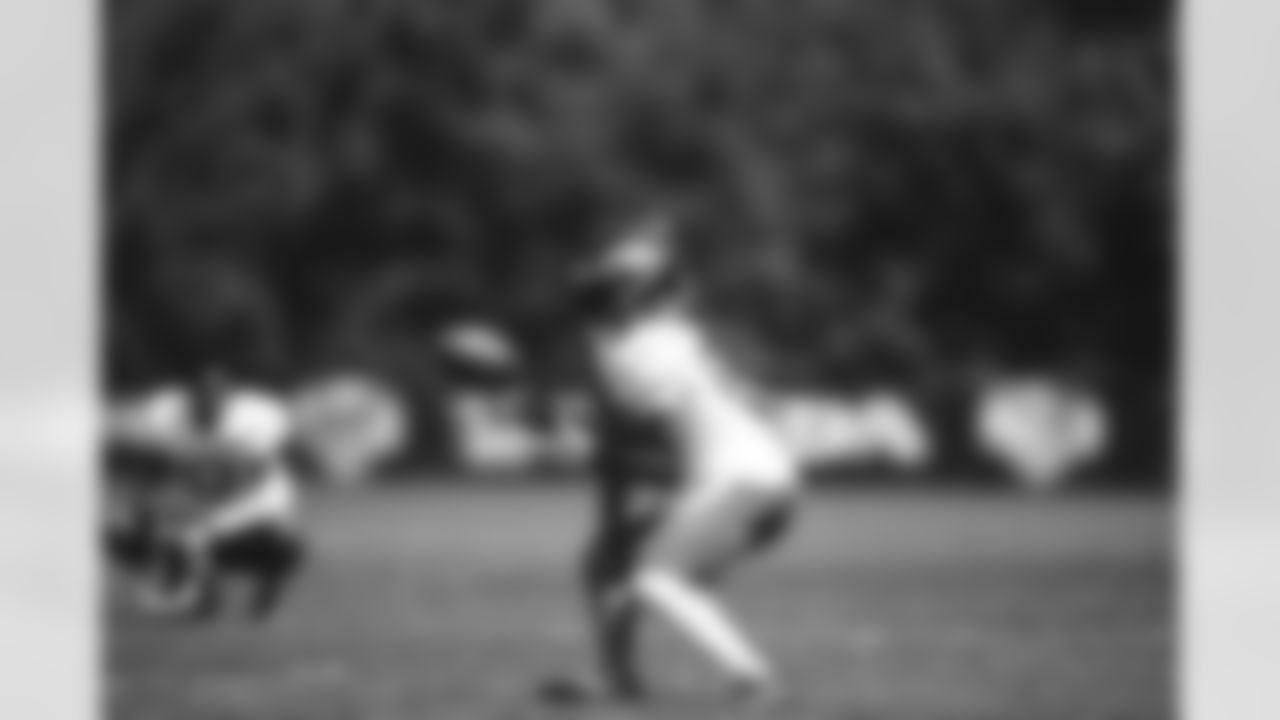 E_JB1_2592