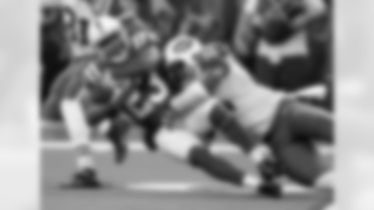 LB Demario Davis
