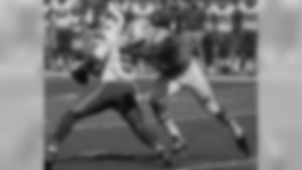 DE Cameron Wake