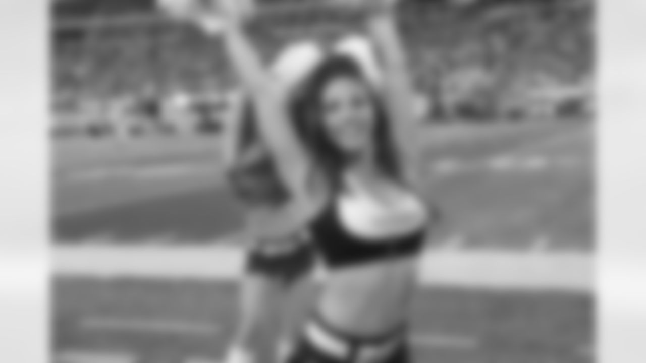 New York Jets Flight Crew: Jets vs Cowboys