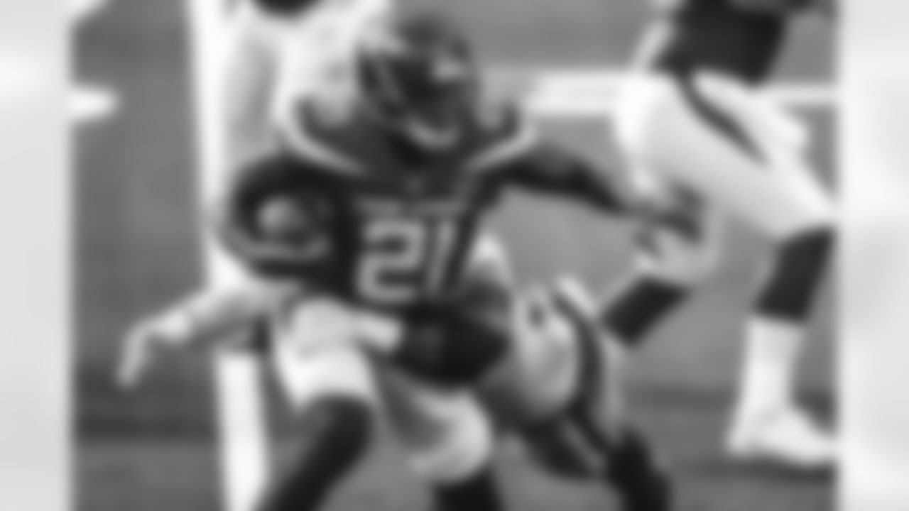 E_20201220BL_NYJ_LAR_BBL10272