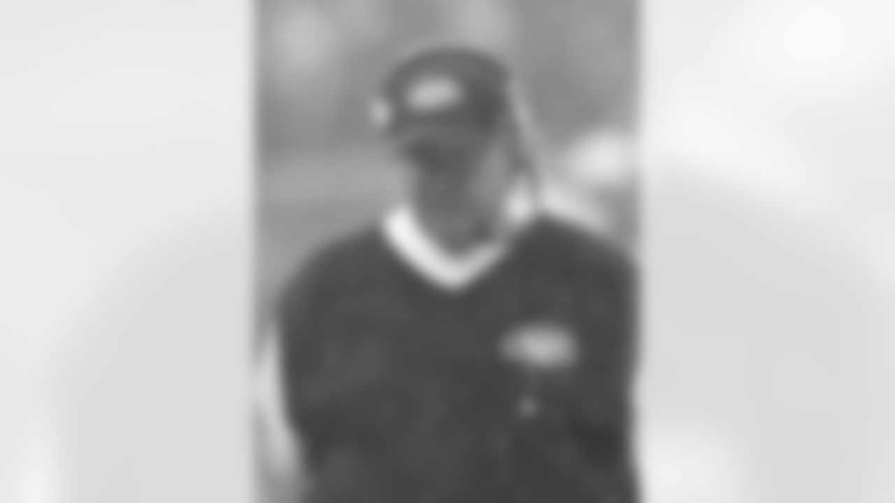 Head coach Rex Ryan's father Buddy won Super Bowl XX as defensive coordinator of the Bears.