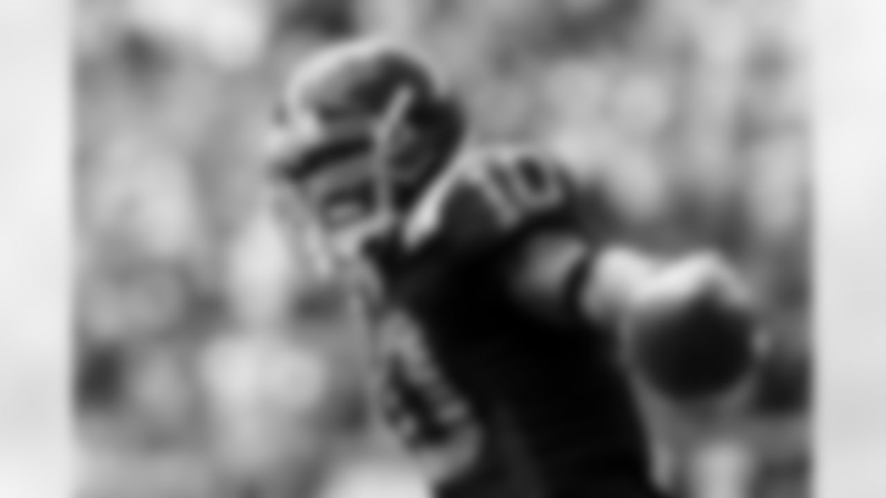 2011 Regular Season Week 2 Jets vs Jaguars Game Photos