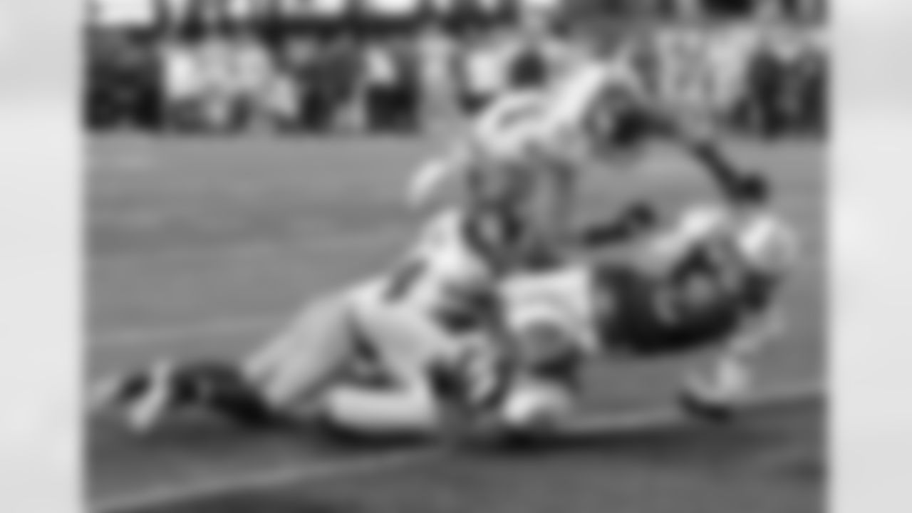 2011 Regular Season Week 16 Jets vs. Giants Game Photos