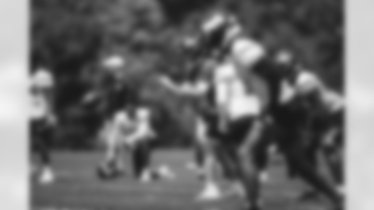 QB Mike White
