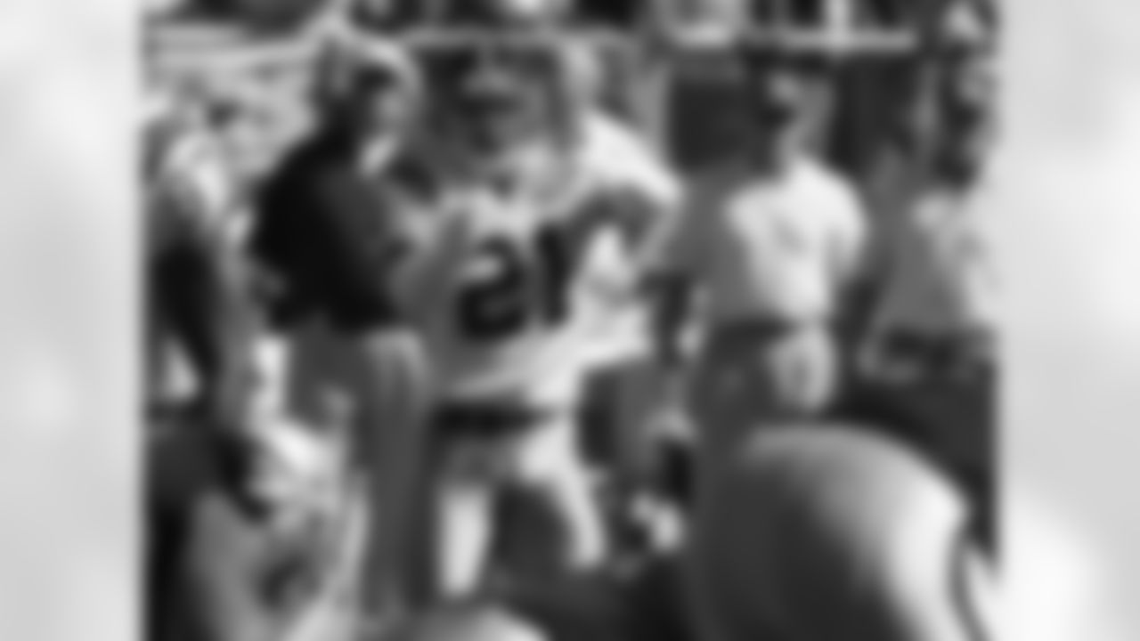 2009 Week 7 - Jets at Raiders Photos