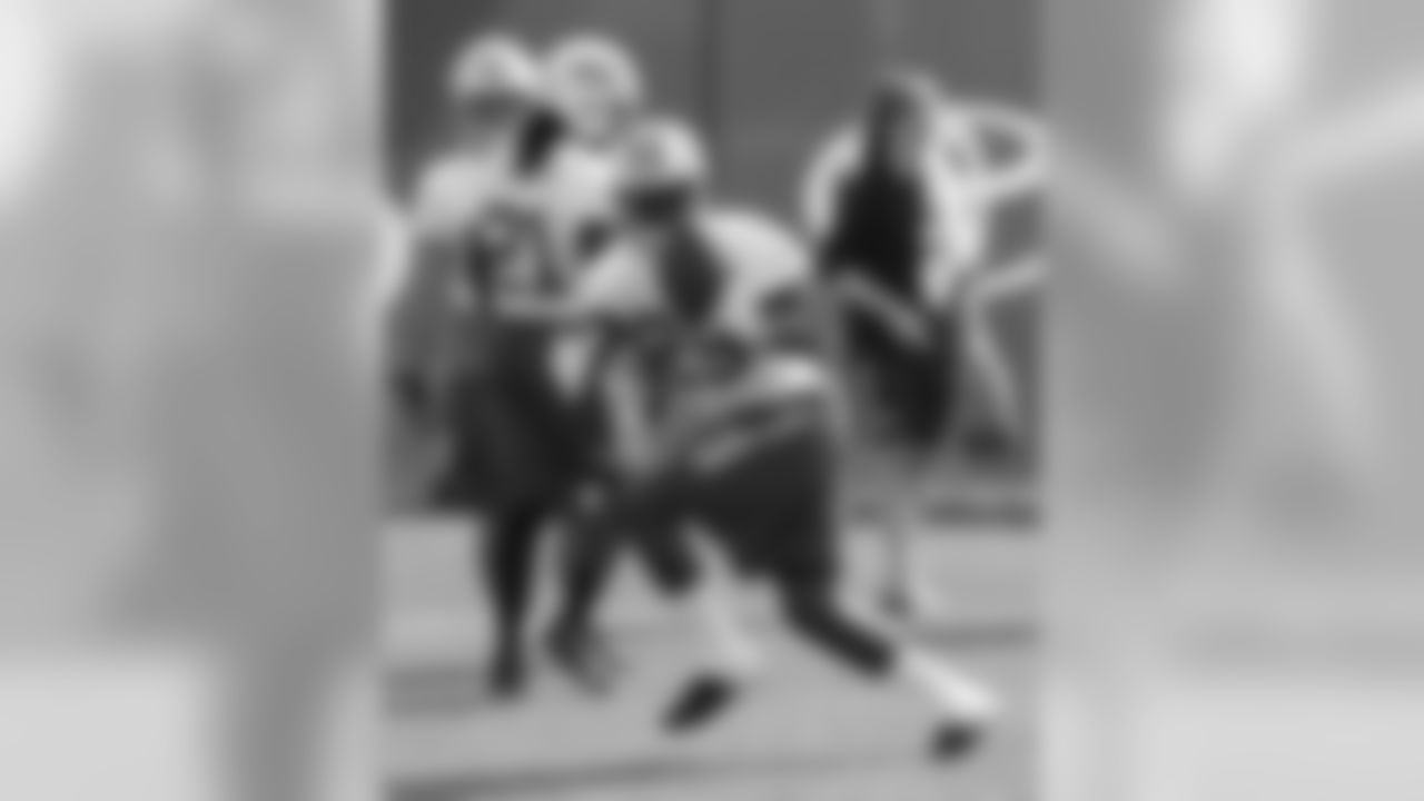 RB Bilal Powell was slowed up during training camp while nursing a hamstring injury. The versatile back is expected to be a key contributed to the three-man show at running back with Chris Johnson and Chris Ivory. While he's not exactly sure quite yet about his role in the offense, he knows he'll make the most of his opportunities: "I just know whenever my number is called, I just try to go out and show up."