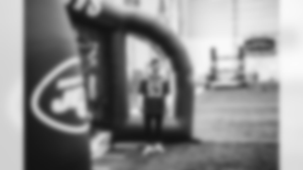 E_SNY_0055