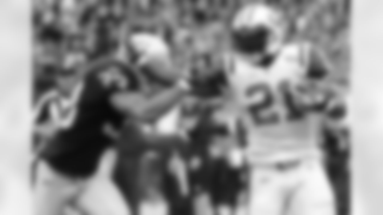 LaDainian Tomlinson Photos
