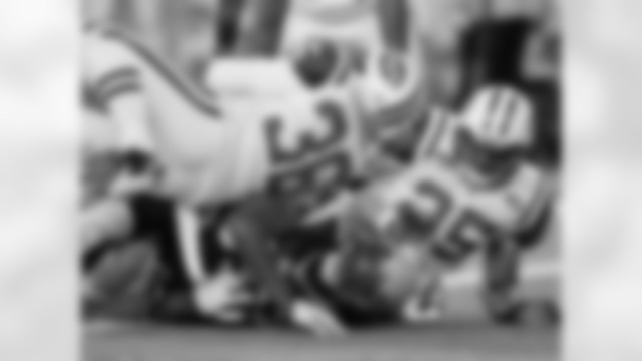 2009 Week 11 Jets at Patriots Photos