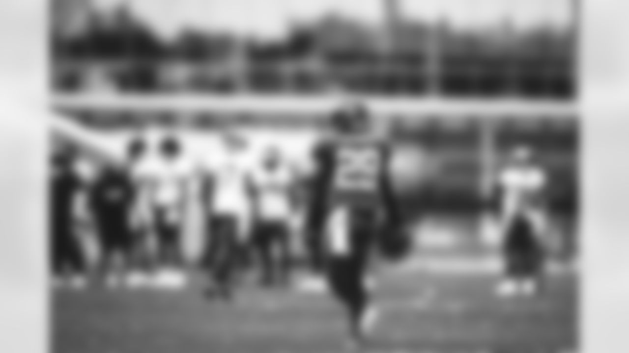 E_SNY_2644