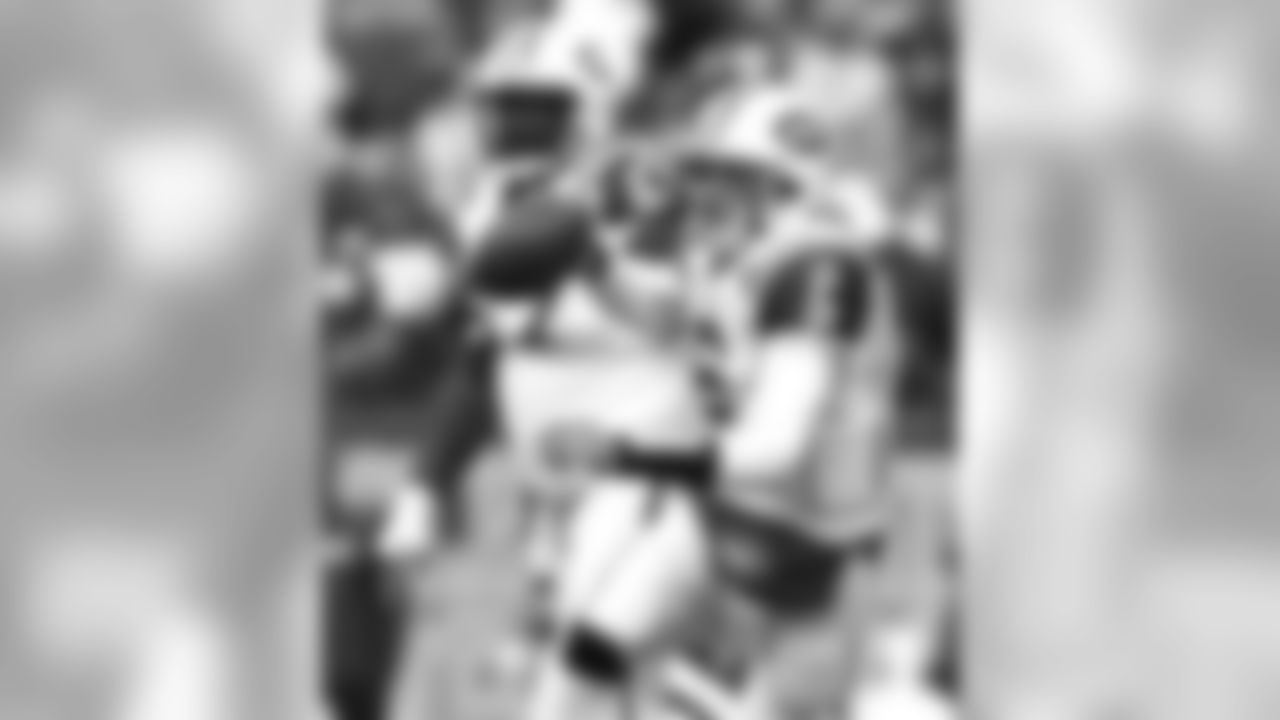2010 Week 10 Jets vs Browns Game Photos