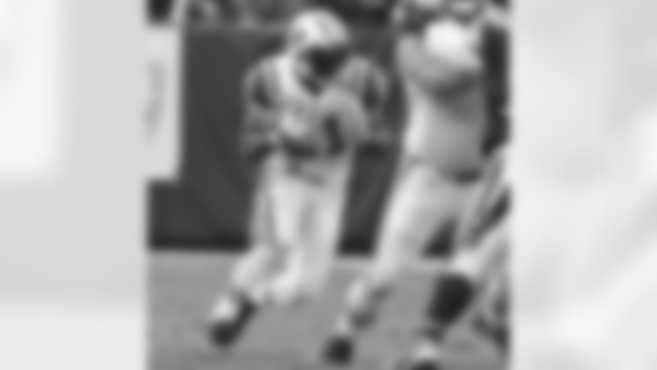 LaDainian Tomlinson Photos