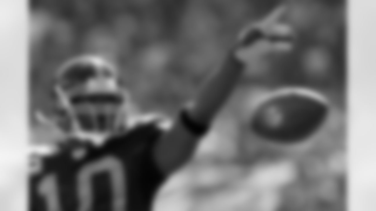 Santonio Holmes Photos