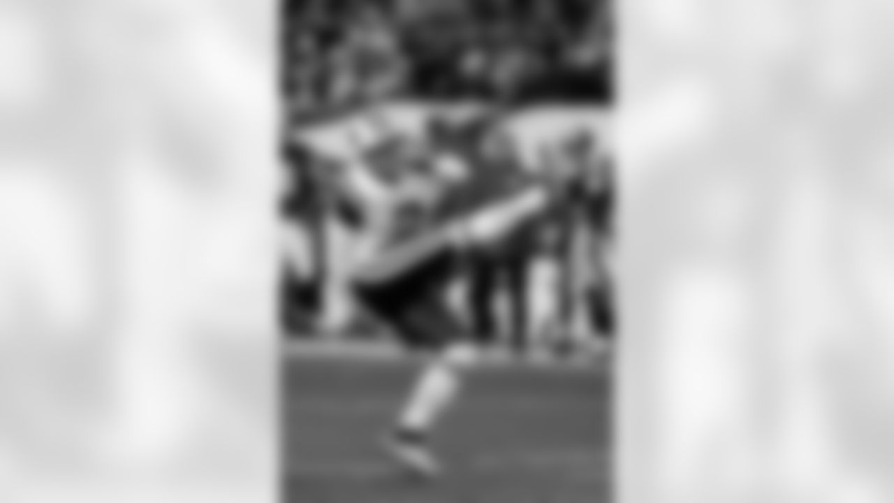 Nick Folk Photos
