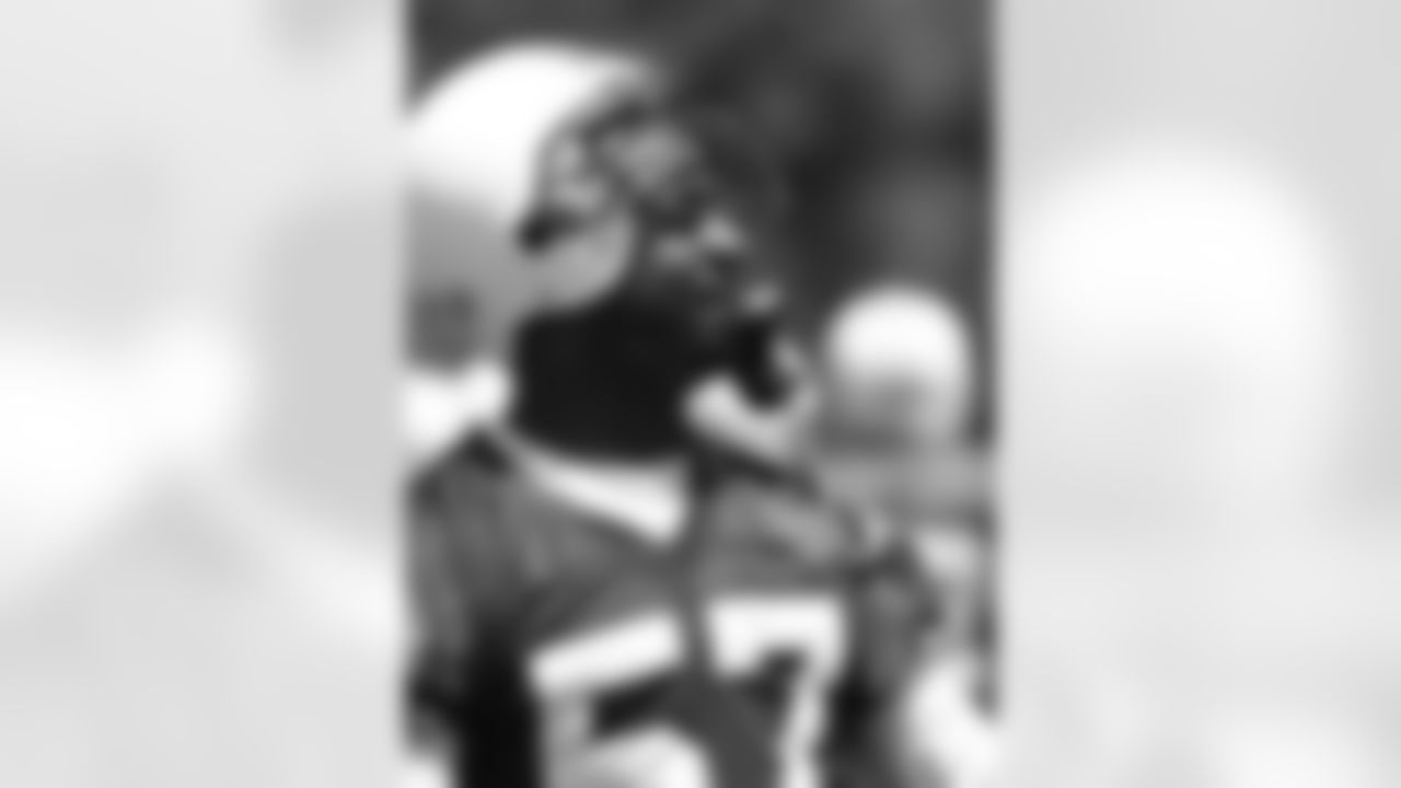 LB #57 Bart Scott