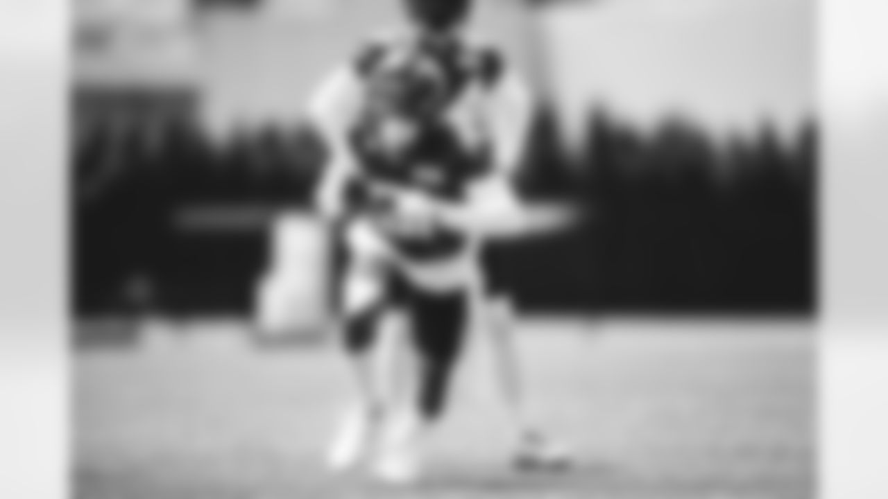E_SNY_9708