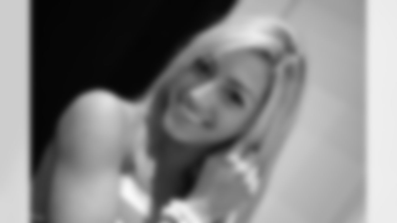 2012 Flight Crew Swimsuit Calendar Casting