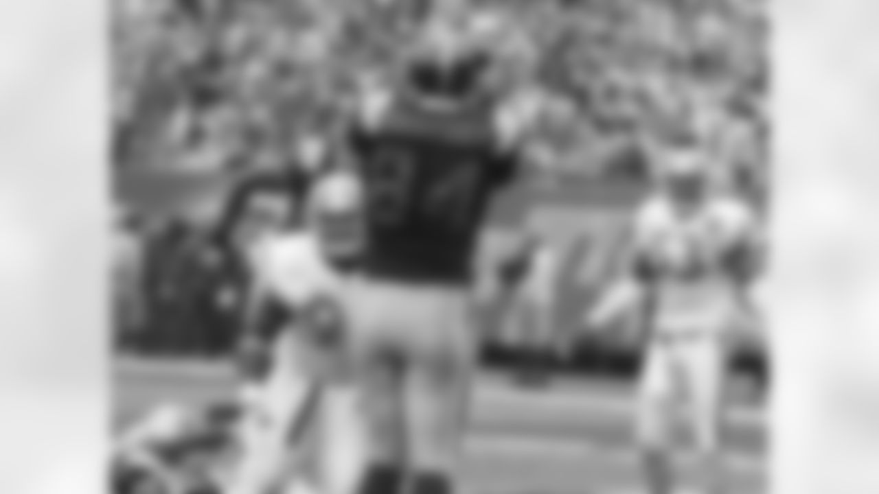 2009 Week 3 - Jets vs Titans Photos