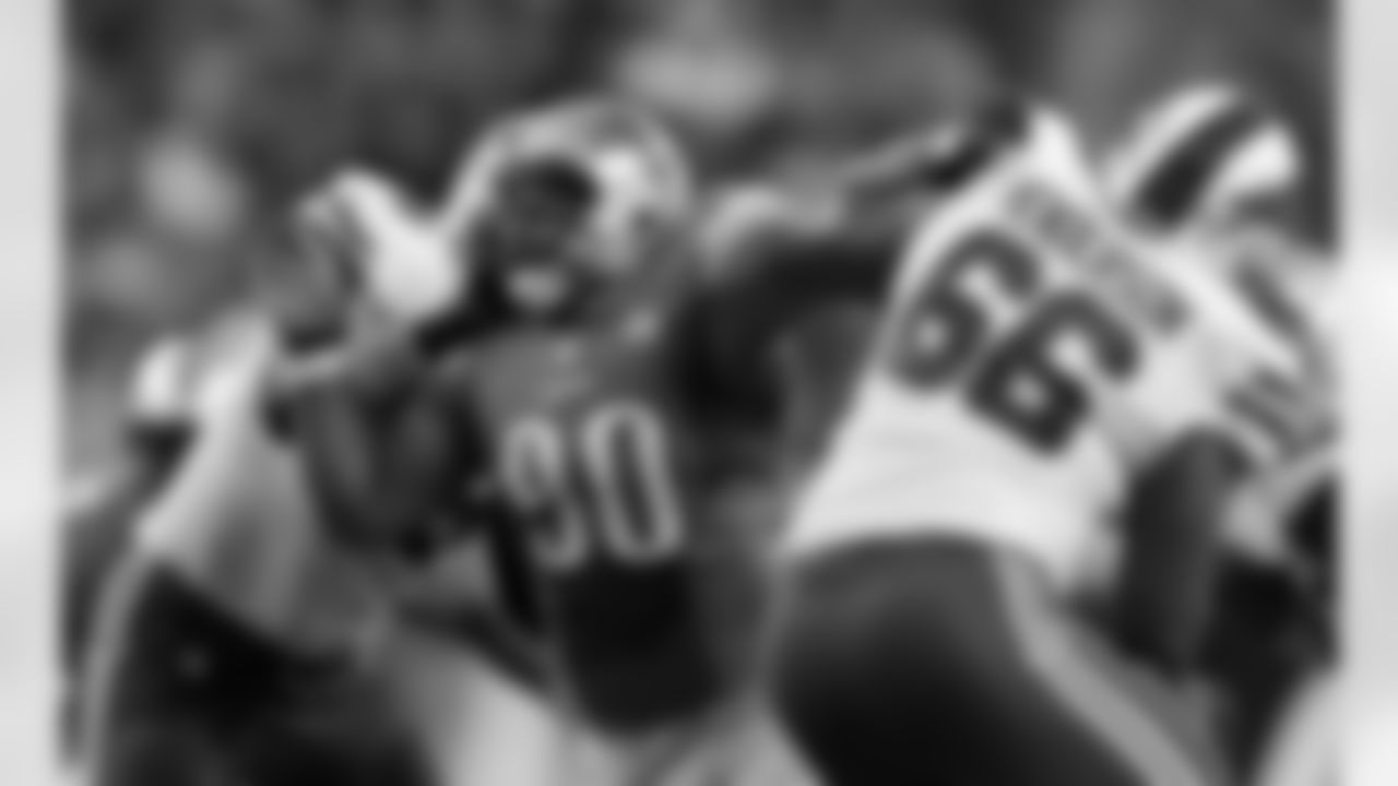 The Dolphins signed interior force Ndamukong Suh to a lucrative contract. Jets All-Pro Center Nick Mangold and new guard James Carpenter & company must be up for a big challenge in the middle.
