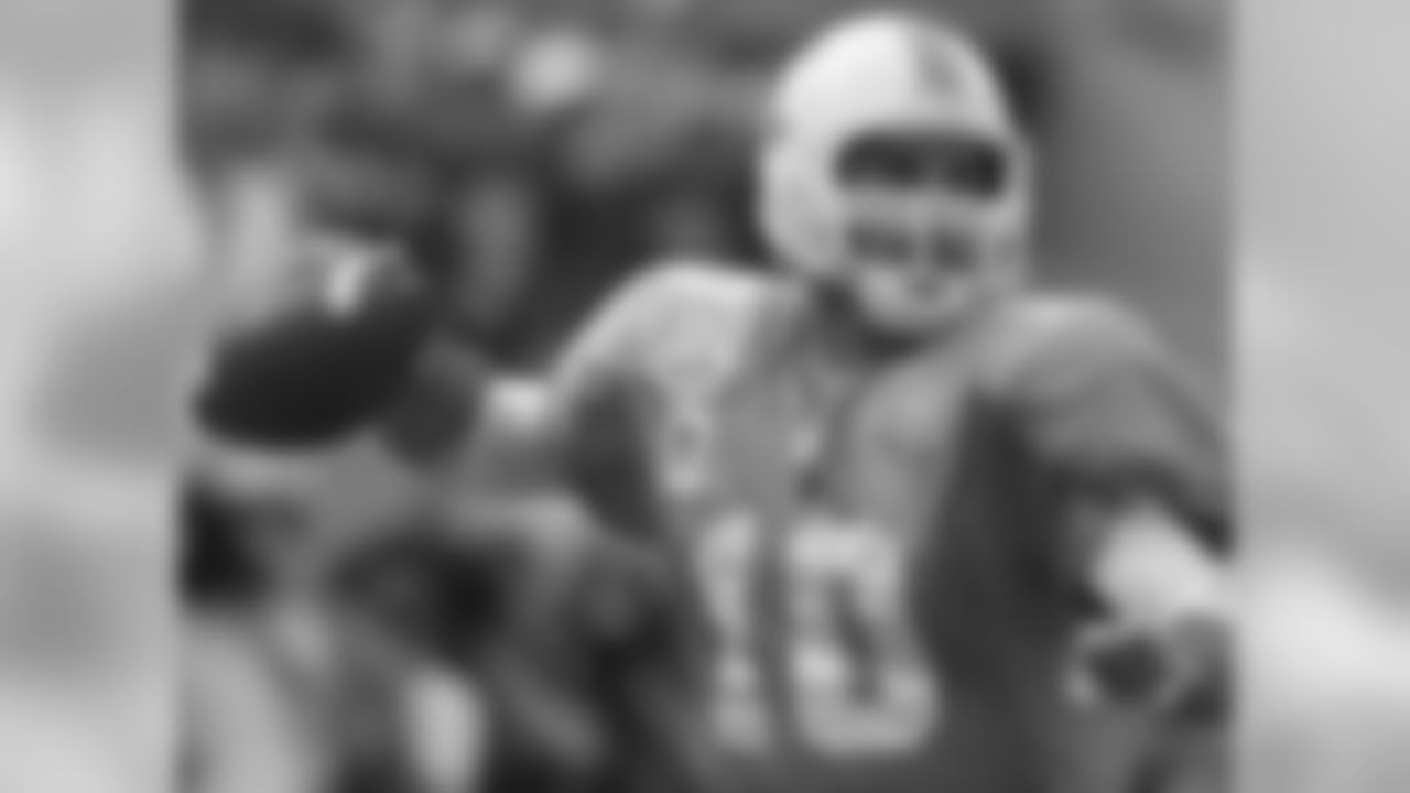 QB Erik Ainge